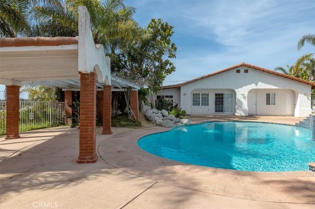 354 Rancho Camino, Fallbrook, CA 92028