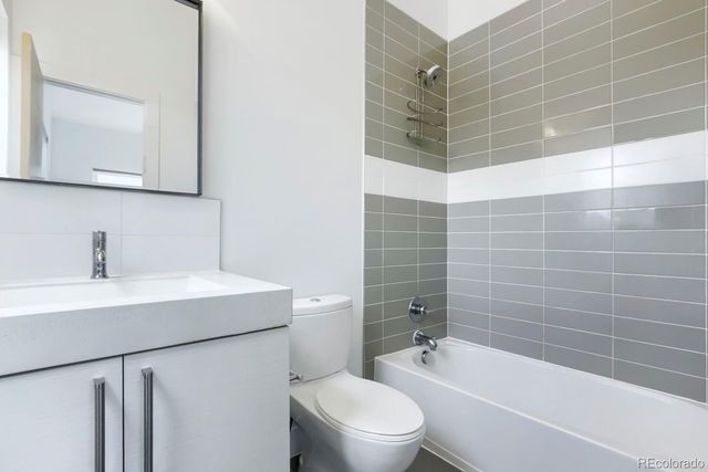 2368 N Glencoe Street, Denver, CO 80207