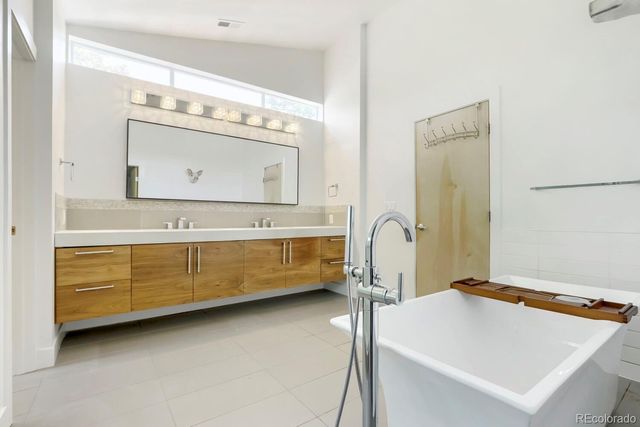 2368 N Glencoe Street, Denver, CO 80207