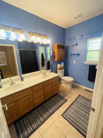 1 Morpet Lane, Bella Vista, AR 72714
