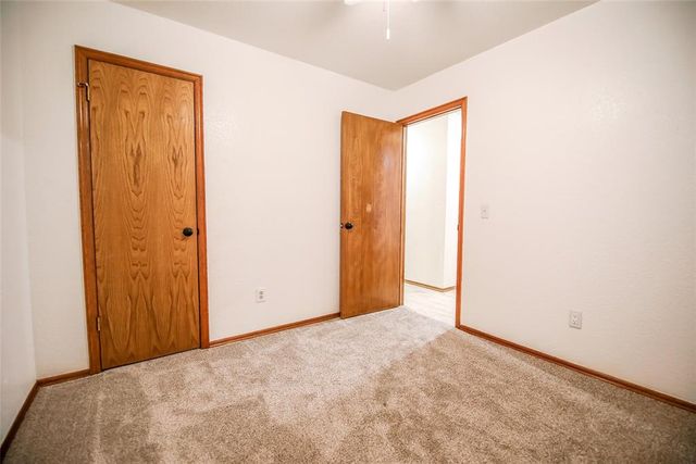 9301 Buttonwood Avenue, Moore, OK 73160