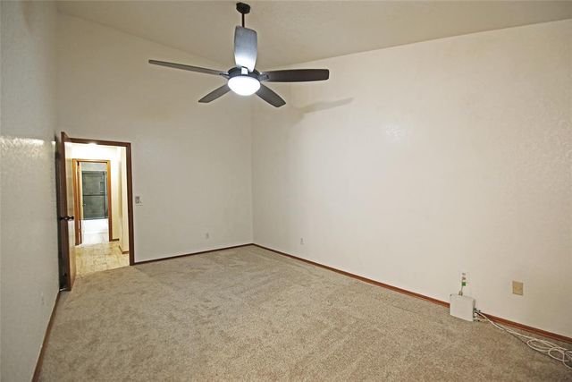 9301 Buttonwood Avenue, Moore, OK 73160