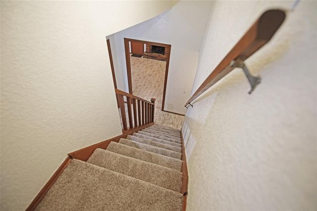 9301 Buttonwood Avenue, Moore, OK 73160