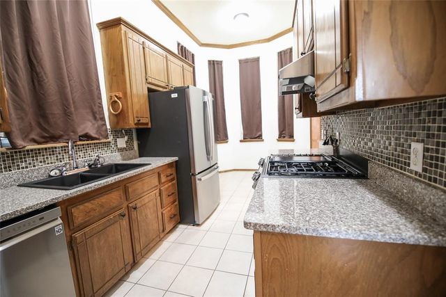 9301 Buttonwood Avenue, Moore, OK 73160