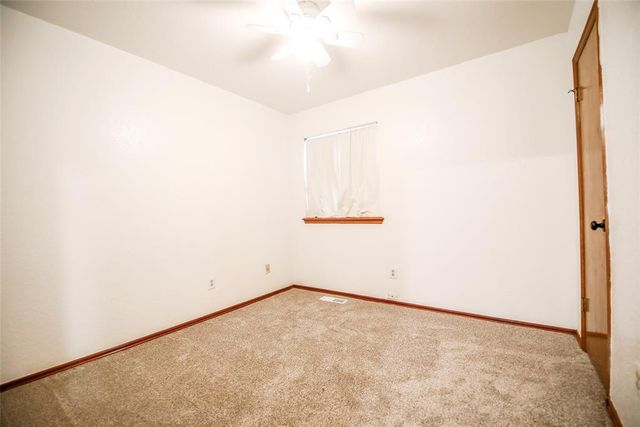 9301 Buttonwood Avenue, Moore, OK 73160