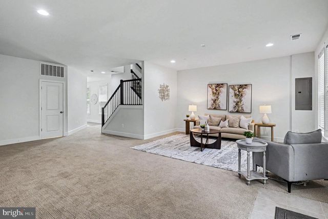 42361 VANCOUVER TER, Brambleton, VA 20148