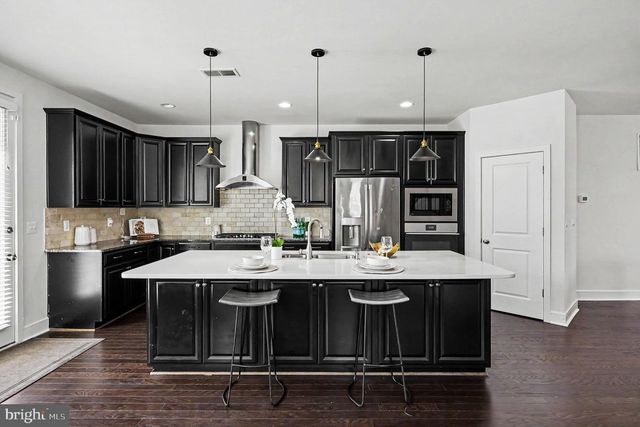 42361 VANCOUVER TER, Brambleton, VA 20148