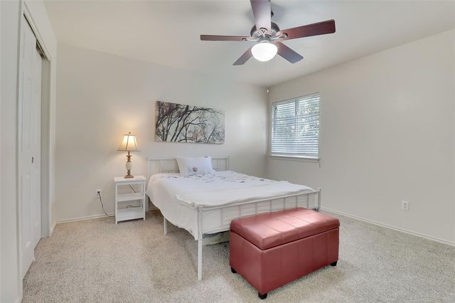 4905 HARTSON, Kyle, TX 78640