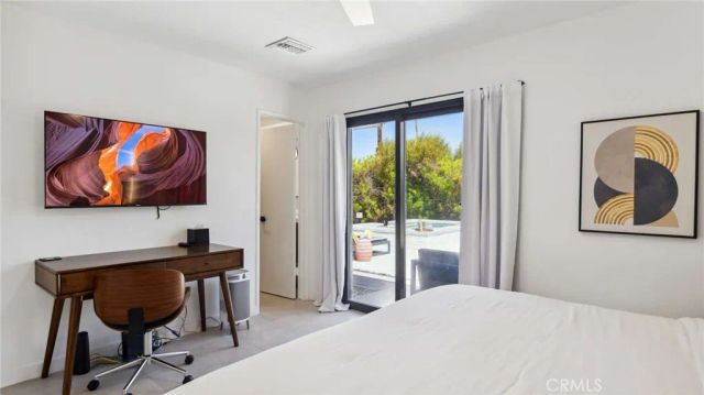 2004 Nicola East, Palm Springs, CA 92262