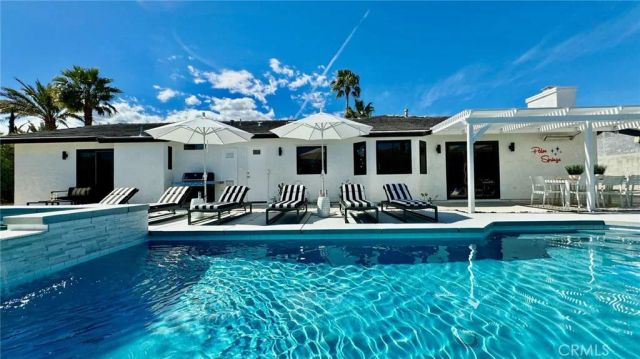 2004 Nicola East, Palm Springs, CA 92262