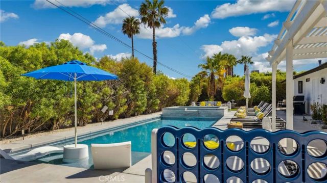 2004 Nicola East, Palm Springs, CA 92262