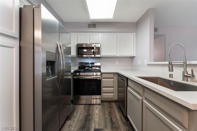 3160 Tarpon Drive 102, Las Vegas, NV 89120