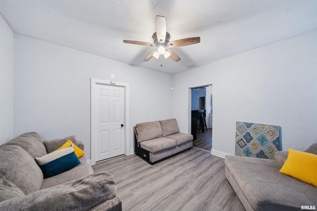 626 HAUNGS Avenue, Peoria, IL 61603