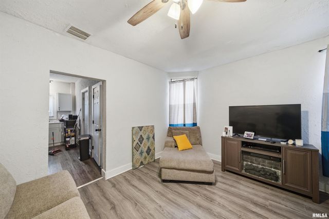 626 HAUNGS Avenue, Peoria, IL 61603