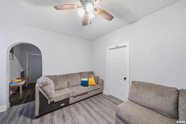 626 HAUNGS Avenue, Peoria, IL 61603