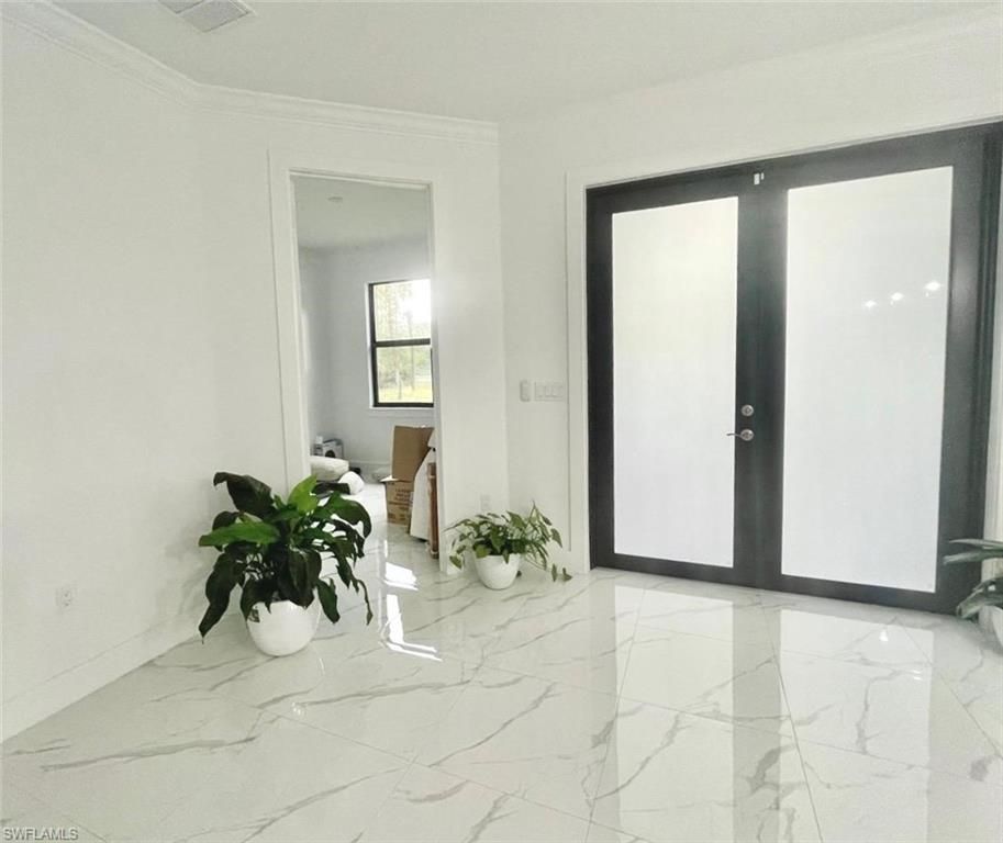 2813 16th AVE NE, Naples, FL 34120