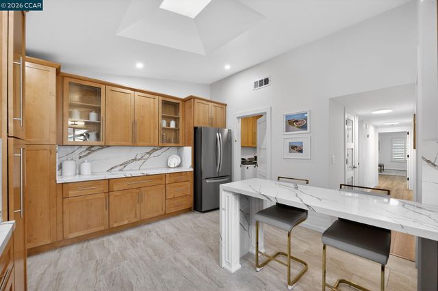 2605 Saklan Indian 6, Walnut Creek, CA 94595