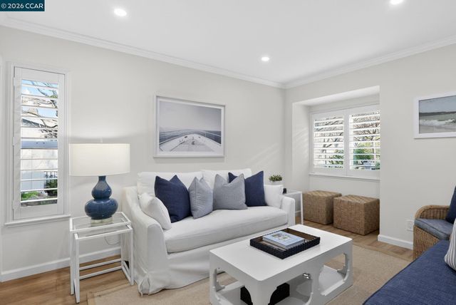 2605 Saklan Indian 6, Walnut Creek, CA 94595