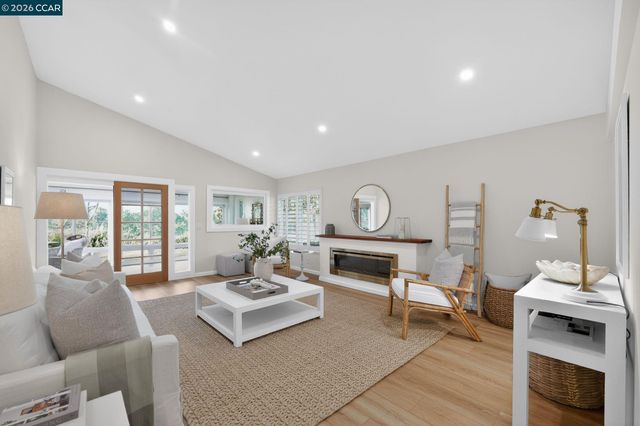 2605 Saklan Indian 6, Walnut Creek, CA 94595