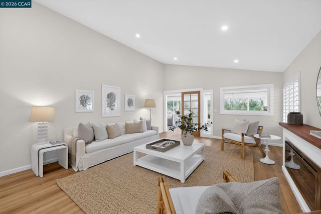 2605 Saklan Indian 6, Walnut Creek, CA 94595