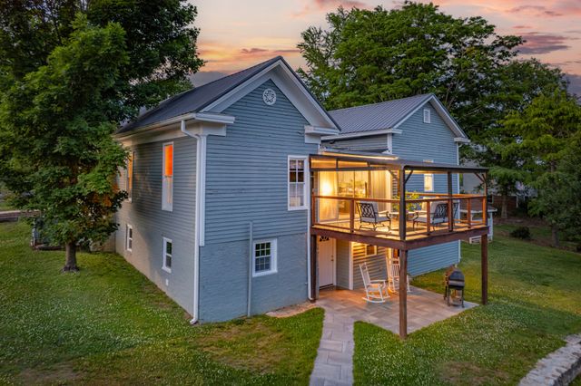 1586 Main St, Lynnville, TN 38472