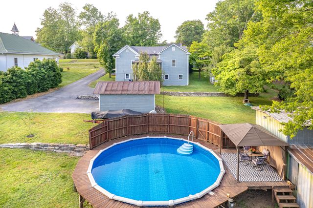 1586 Main St, Lynnville, TN 38472