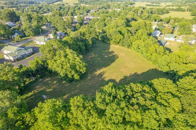 1586 Main St, Lynnville, TN 38472
