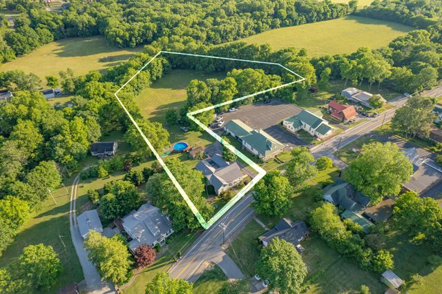 1586 Main St, Lynnville, TN 38472