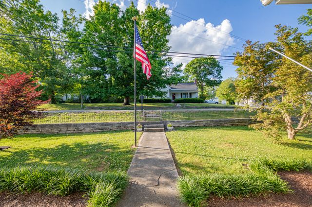 1586 Main St, Lynnville, TN 38472