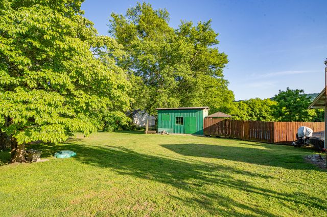 1586 Main St, Lynnville, TN 38472
