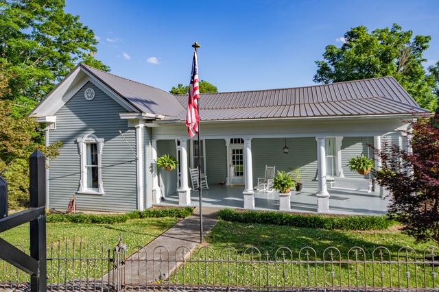 1586 Main St, Lynnville, TN 38472