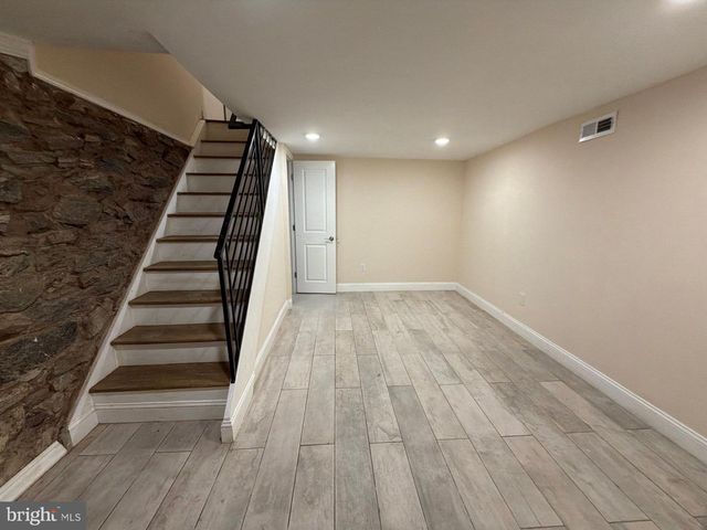 608 WINTON ST, Philadelphia, PA 19148