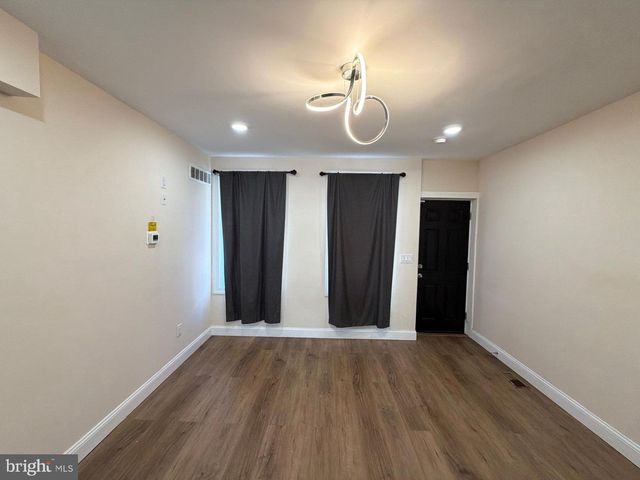 608 WINTON ST, Philadelphia, PA 19148