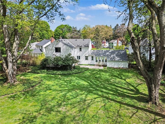 236 Frankland Road, Irondequoit, NY 14617
