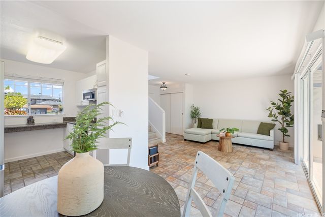 95-1017 Kuauli Street 123, Mililani, HI 96789