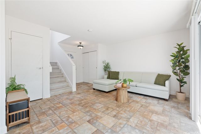 95-1017 Kuauli Street 123, Mililani, HI 96789