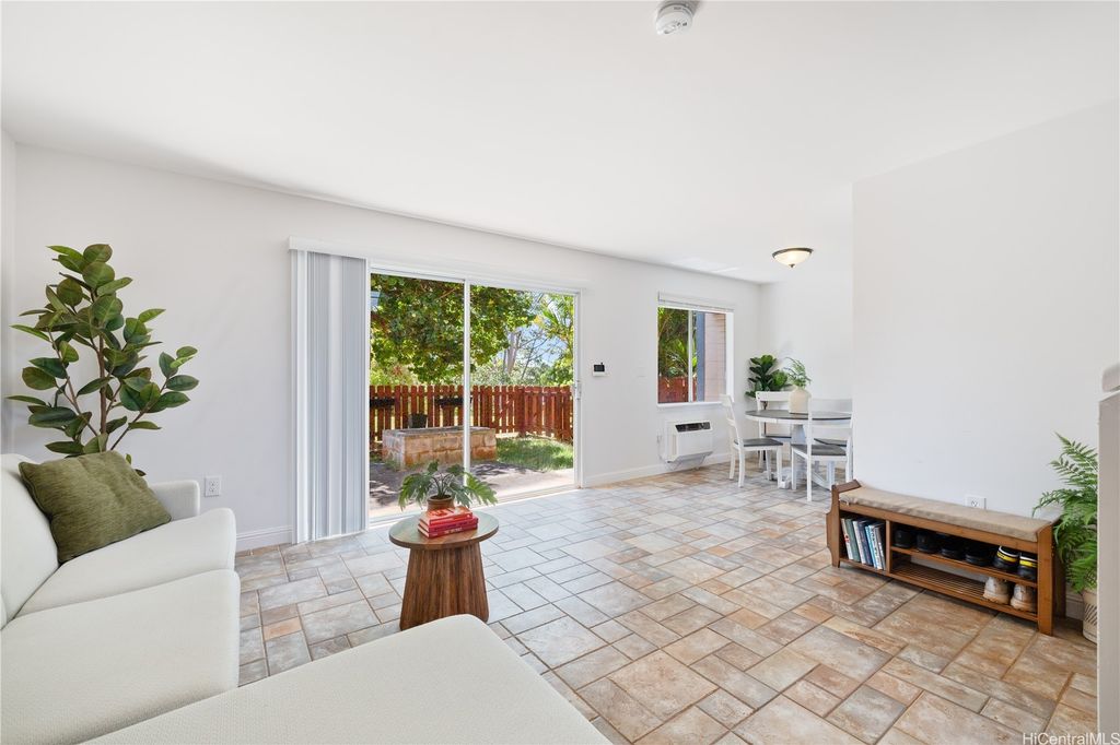 95-1017 Kuauli Street 123, Mililani, HI 96789