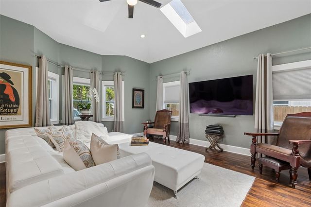1024 16TH AVENUE N, St Petersburg, FL 33704
