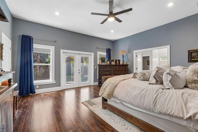 1024 16TH AVENUE N, St Petersburg, FL 33704