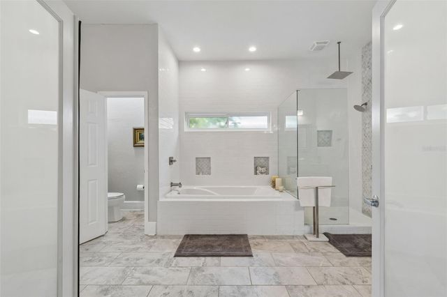 1024 16TH AVENUE N, St Petersburg, FL 33704