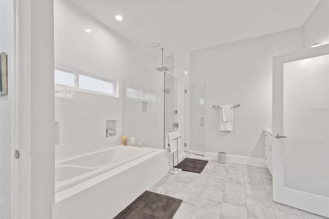 1024 16TH AVENUE N, St Petersburg, FL 33704