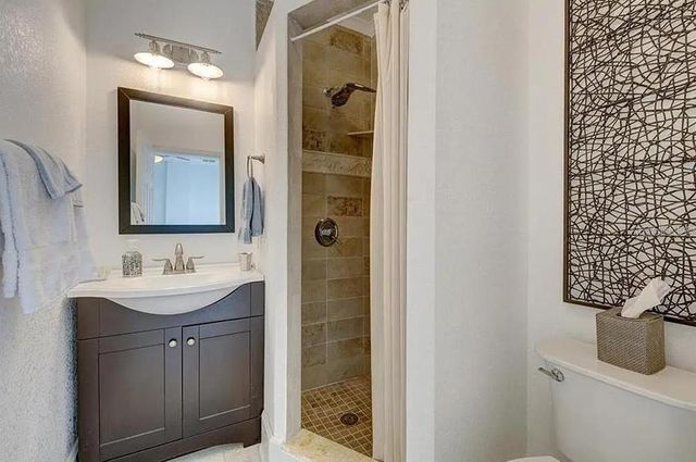 1024 16TH AVENUE N, St Petersburg, FL 33704