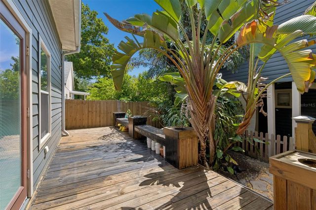 1024 16TH AVENUE N, St Petersburg, FL 33704