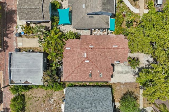 1024 16TH AVENUE N, St Petersburg, FL 33704