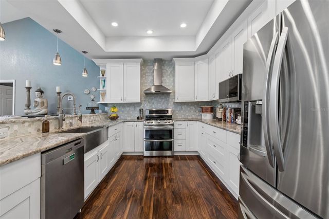 1024 16TH AVENUE N, St Petersburg, FL 33704