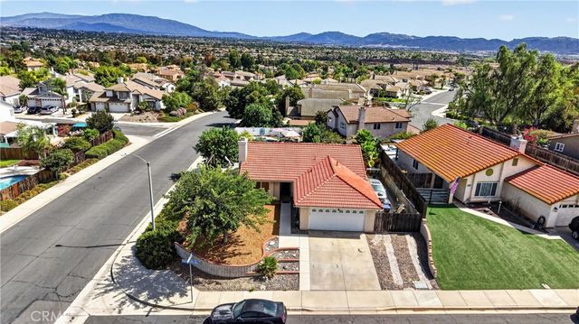 25219 Ridgeplume, Murrieta, CA 92563