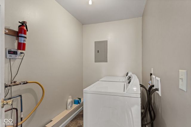 339 Parkway Street, Whiteland, IN 46184