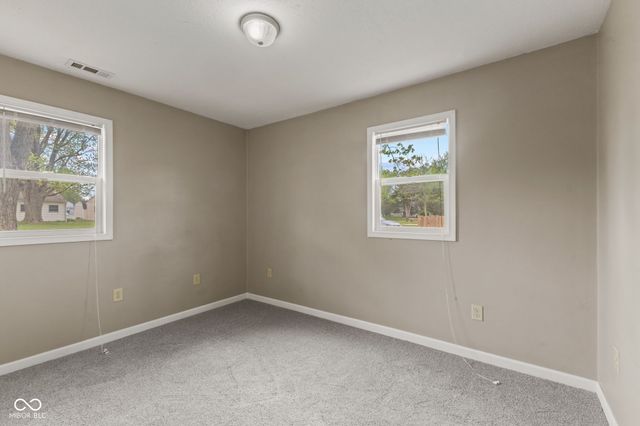 339 Parkway Street, Whiteland, IN 46184