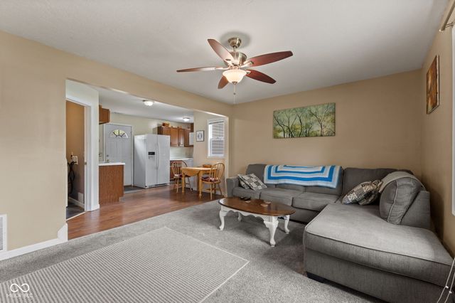 339 Parkway Street, Whiteland, IN 46184