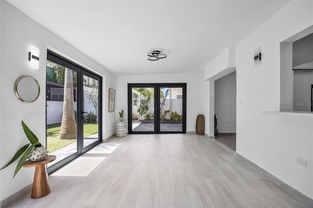 J25 CALLE COSTA BRAVA, Dorado, PR 00646